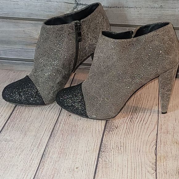 Vince Camuto Shoes - Vince camuto booties